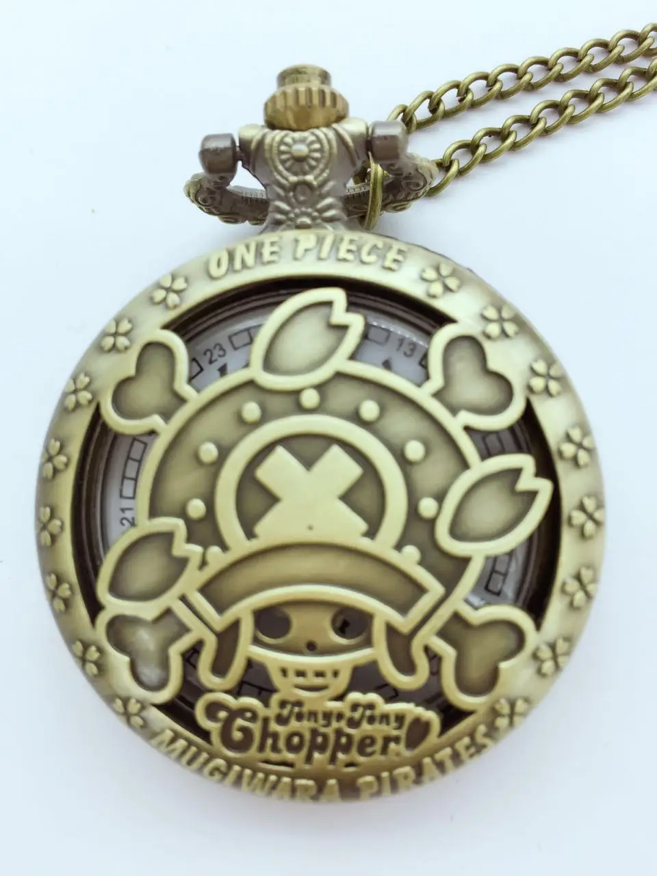 Fashion Cartoon Anime One Piece Tony Tony Chopper Quartz Pocket Watch Analog Pendant Necklace Mens Womens Gift YJK52
Fashion Cartoon Anime One Piece Tony Tony Chopper Quartz Pocket Watch Analog Pendant Necklace Mens Womens Gift YJK52