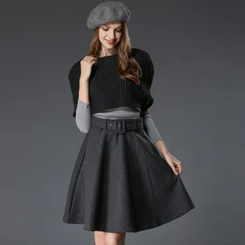 HIGH QUALITY New 2019 Fashion Designer Runway Suit Set Women's Knitting Sweater Skirt Set
HIGH QUALITY New 2019 Fashion Designer Runway Suit Set Women's Knitting Sweater Skirt Set
