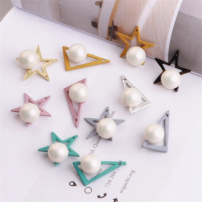 Wholesale 50PCs/Lot Round White Pearls Decorated DIY Jewelry Findings Enamel Rudder Alloy Star Triangle Metal Bracelet Charms
Wholesale 50PCs/Lot Round White Pearls Decorated DIY Jewelry Findings Enamel Rudder Alloy Star Triangle Metal Bracelet Charms