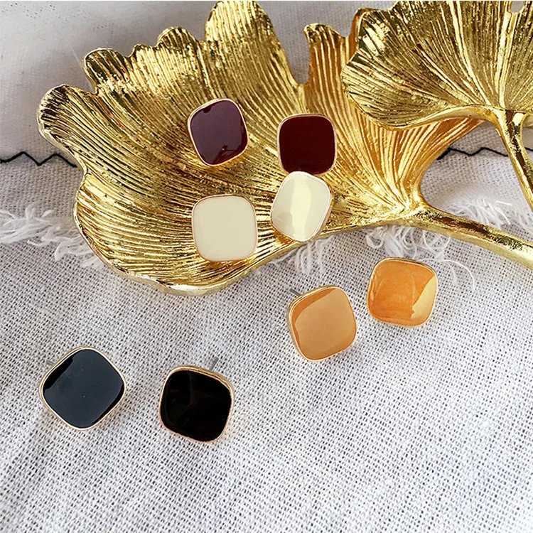 Wholesale New Brand Square Fashion Jewelry Enamel Cubic Square Stud Earrings for Women Jewelry brincos
Wholesale New Brand Square Fashion Jewelry Enamel Cubic Square Stud Earrings for Women Jewelry brincos