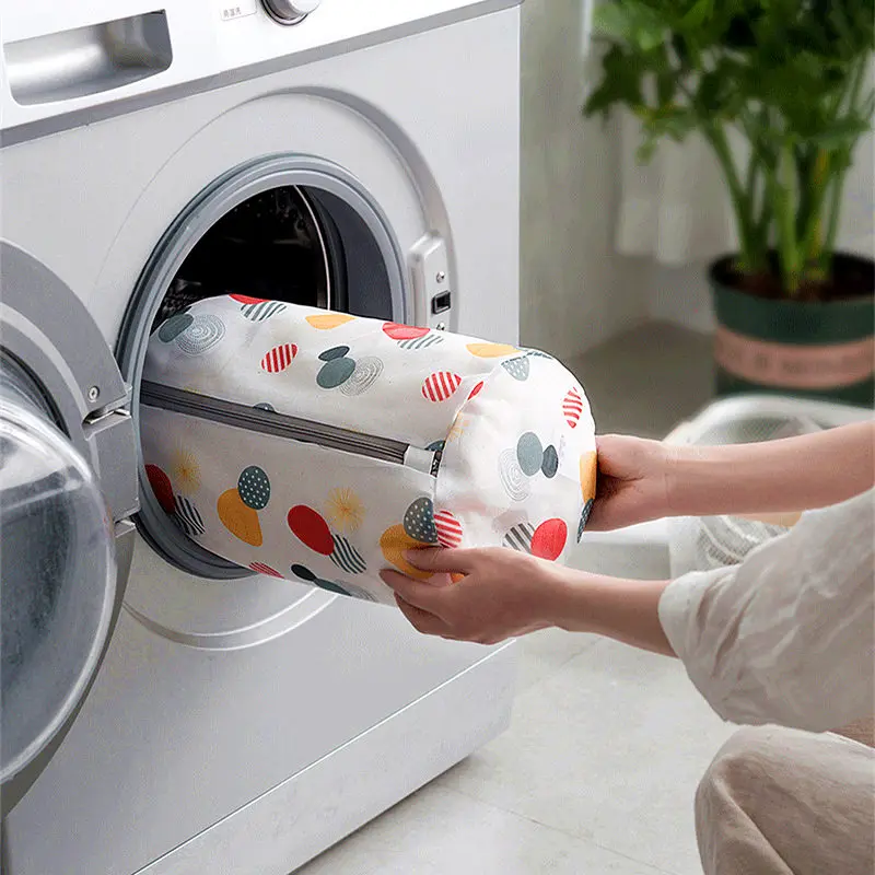 Foldable Laundry Bags for washing Machine Polyester Mesh Bra Socks Underwear Wash Bag Pouch Traveling Portable Dirty Clothes Bag
Foldable Laundry Bags for washing Machine Polyester Mesh Bra Socks Underwear Wash Bag Pouch Traveling Portable Dirty Clothes Bag