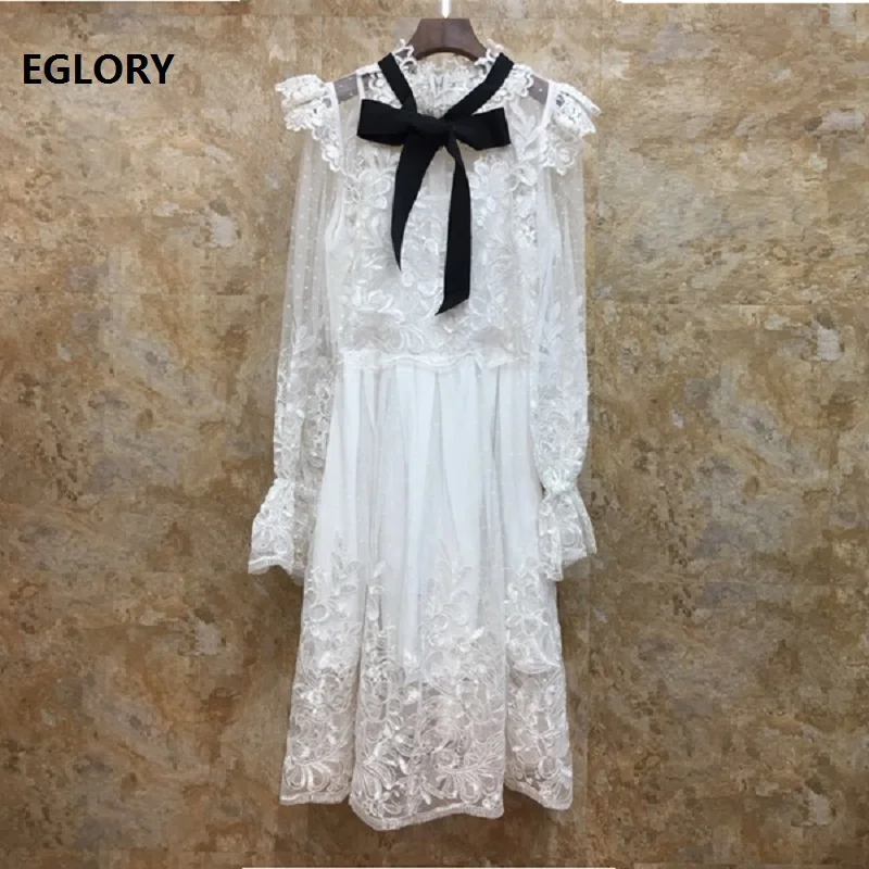Top Quality Designer Women Dresses 2019 Autumn Party Elegant Ladies Bow Collar Sexy Tulle Mesh Embroidery Long Sleeve Dress
Top Quality Designer Women Dresses 2019 Autumn Party Elegant Ladies Bow Collar Sexy Tulle Mesh Embroidery Long Sleeve Dress