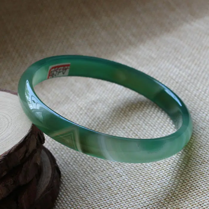 A-1390 Vintage Chinese Beautiful Fashion Green Jade Gems Bangle Bracelet 68mm 28% 10.13
A-1390 Vintage Chinese Beautiful Fashion Green Jade Gems Bangle Bracelet 68mm 28% 10.13