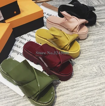Patent Leather Big Bowknot Slippers Hot Summer Flat Plat Jelly Color Outside Women Silppers Shoes Non-Silp Women Beach Sandals
Patent Leather Big Bowknot Slippers Hot Summer Flat Plat Jelly Color Outside Women Silppers Shoes Non-Silp Women Beach Sandals