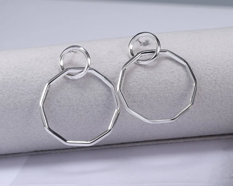 4080476797_2066873455