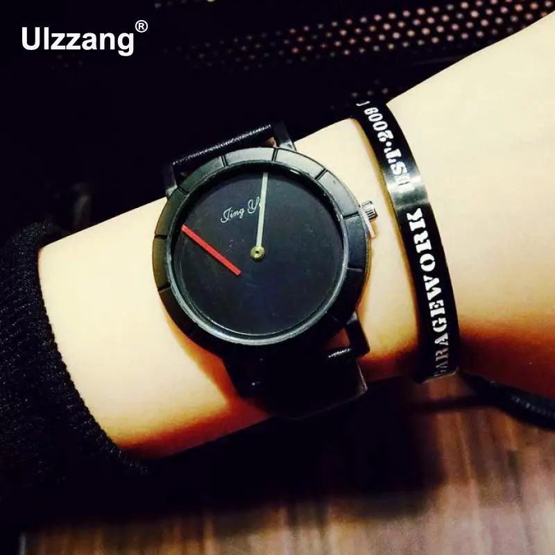 New Arrival Casual Stylish Point Black White Genuine Leather Quartz Wristwatches for Men Women Unsiex Students
New Arrival Casual Stylish Point Black White Genuine Leather Quartz Wristwatches for Men Women Unsiex Students