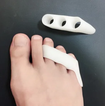 by dhl or ems 200pairs Separator Thumb Valgus Protector Bunion Adjuster Pads 3-Hole Spreader Foot Care Tool 
by dhl or ems 200pairs Separator Thumb Valgus Protector Bunion Adjuster Pads 3-Hole Spreader Foot Care Tool