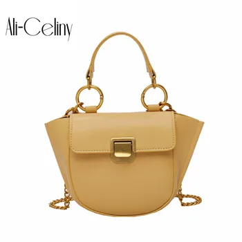 Hong Kong wind bag women 2019 new fashion lock chain wing bag Joker simple portable shoulder bag
Hong Kong wind bag women 2019 new fashion lock chain wing bag Joker simple portable shoulder bag