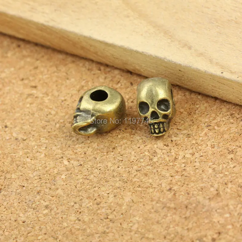 

Skull Various Vintage Gold Silver Bronze Tone Halloween 3D Head Charm Beads Metal Zinc Alloy Pendant for Jewelry Making Skeleton