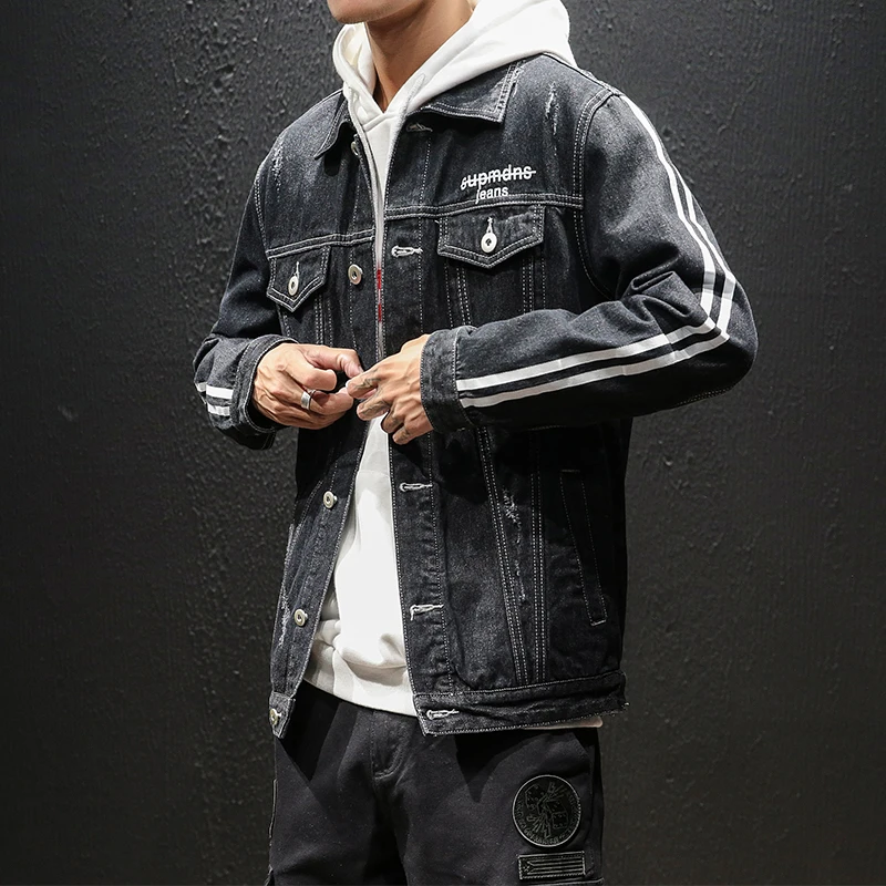 YASUGUOJI New 2019 Japan Style Vintage Loose Jeans Men Jacket Fashion Side Striped Patchwork Mens Denim Jacket Autumn Jacket Men
YASUGUOJI New 2019 Japan Style Vintage Loose Jeans Men Jacket Fashion Side Striped Patchwork Mens Denim Jacket Autumn Jacket Men