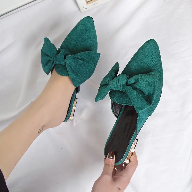 MCCKLE Autumn Women Slippers Pointed Toe Suede Bowtie Pearl Square Low Heels Ladies Mules Shoes Outside Fashion Female Slides
MCCKLE Autumn Women Slippers Pointed Toe Suede Bowtie Pearl Square Low Heels Ladies Mules Shoes Outside Fashion Female Slides