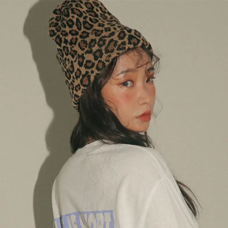 Winter Leopard Hat Women Men Ladies Knitting Beanies Fashion Hat 2018 New Outdoor Hip Hop Cap Leopard Beanie Warm Knitted Caps
Winter Leopard Hat Women Men Ladies Knitting Beanies Fashion Hat 2018 New Outdoor Hip Hop Cap Leopard Beanie Warm Knitted Caps