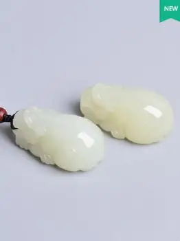 Natural Hetian jade three-dimensional carving brave troops men and women pendants couples jade pendant natural
Natural Hetian jade three-dimensional carving brave troops men and women pendants couples jade pendant natural