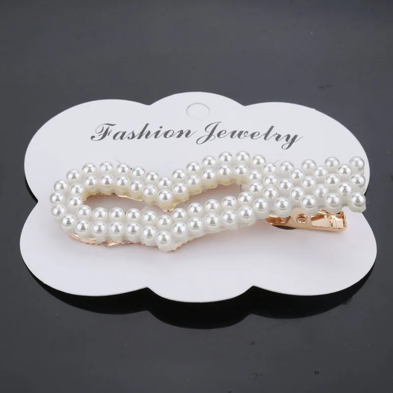 Fashion Pearl Hair Clip for Women Elegant Korean Design Pearl Metal Hair Clips Hairpin Hair Styling Accessories love style
Fashion Pearl Hair Clip for Women Elegant Korean Design Pearl Metal Hair Clips Hairpin Hair Styling Accessories love style