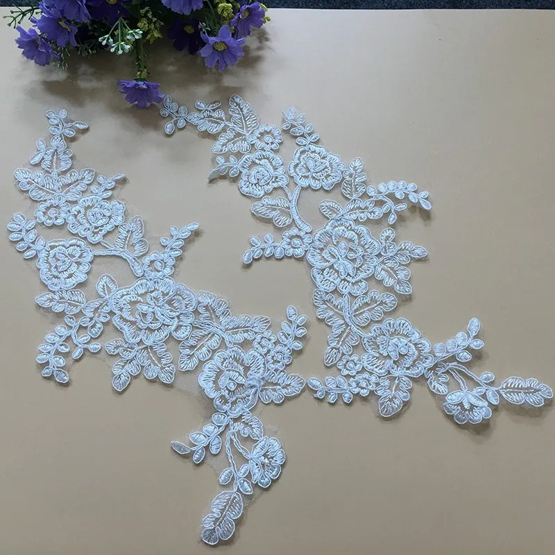 Beautiful Hot Sell Bleaching Black Off White Fabric Flower Venise Sewing Lace Applique DIY Craft T67
Beautiful Hot Sell Bleaching Black Off White Fabric Flower Venise Sewing Lace Applique DIY Craft T67