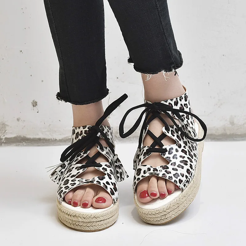 2019 sandals women zapatos de mujer Large size super light bottom hemp rope leopard lacing woman shoes with platform
2019 sandals women zapatos de mujer Large size super light bottom hemp rope leopard lacing woman shoes with platform
