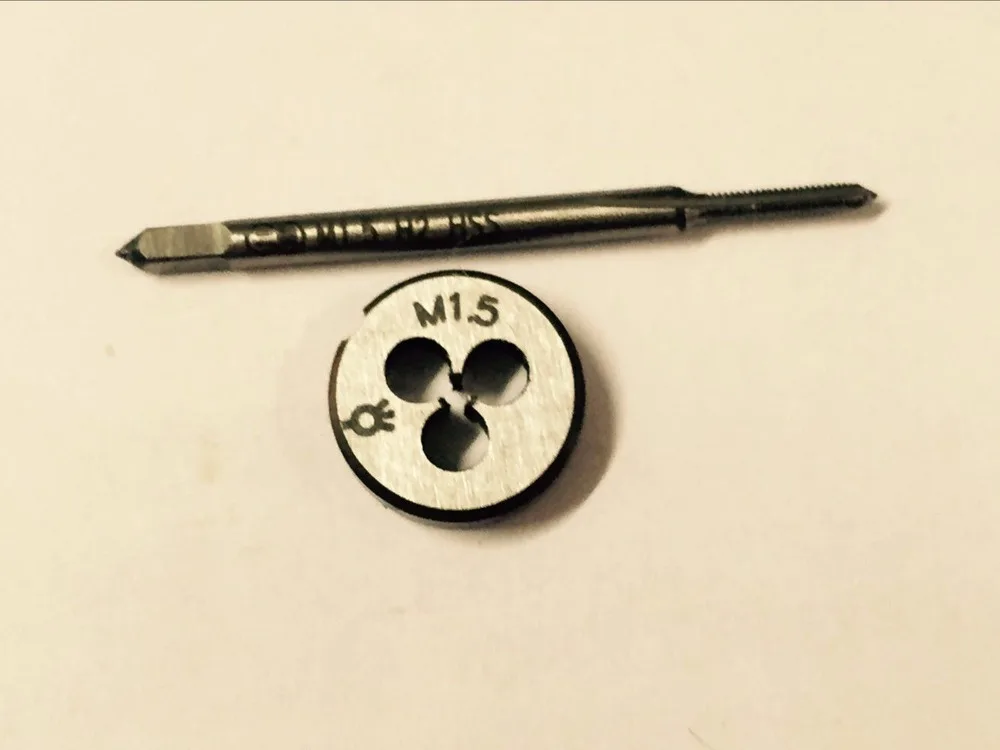 Резьбонарезной станок из быстрорежущей стали M1.5 X 0,35 мм, 1 шт. M1.5 X 0,35 мм
Резьбонарезной станок из быстрорежущей стали M1.5 X 0,35 мм, 1 шт. M1.5 X 0,35 мм