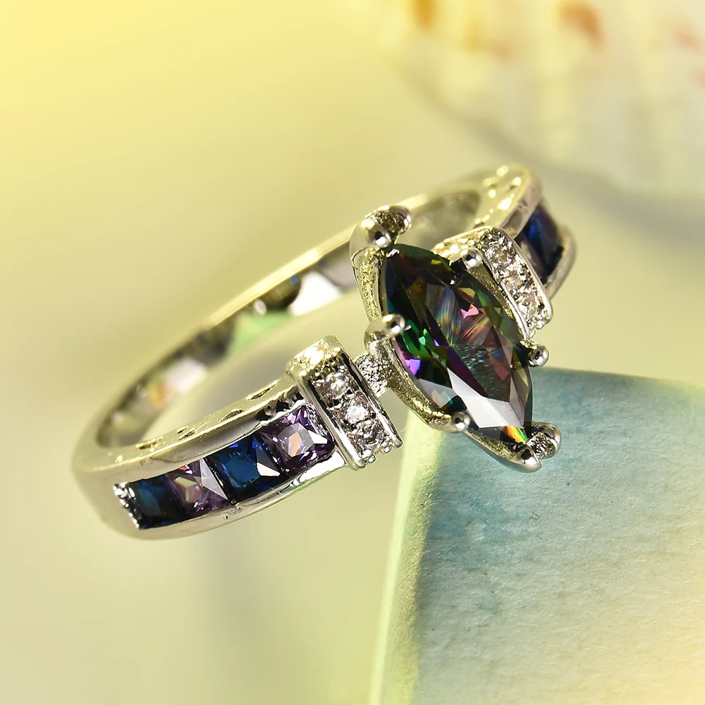 Newest Zircon Engagement Rings for women Rose gold color Wedding rings female anel Austrian Crystals Jewelry top quality
Newest Zircon Engagement Rings for women Rose gold color Wedding rings female anel Austrian Crystals Jewelry top quality