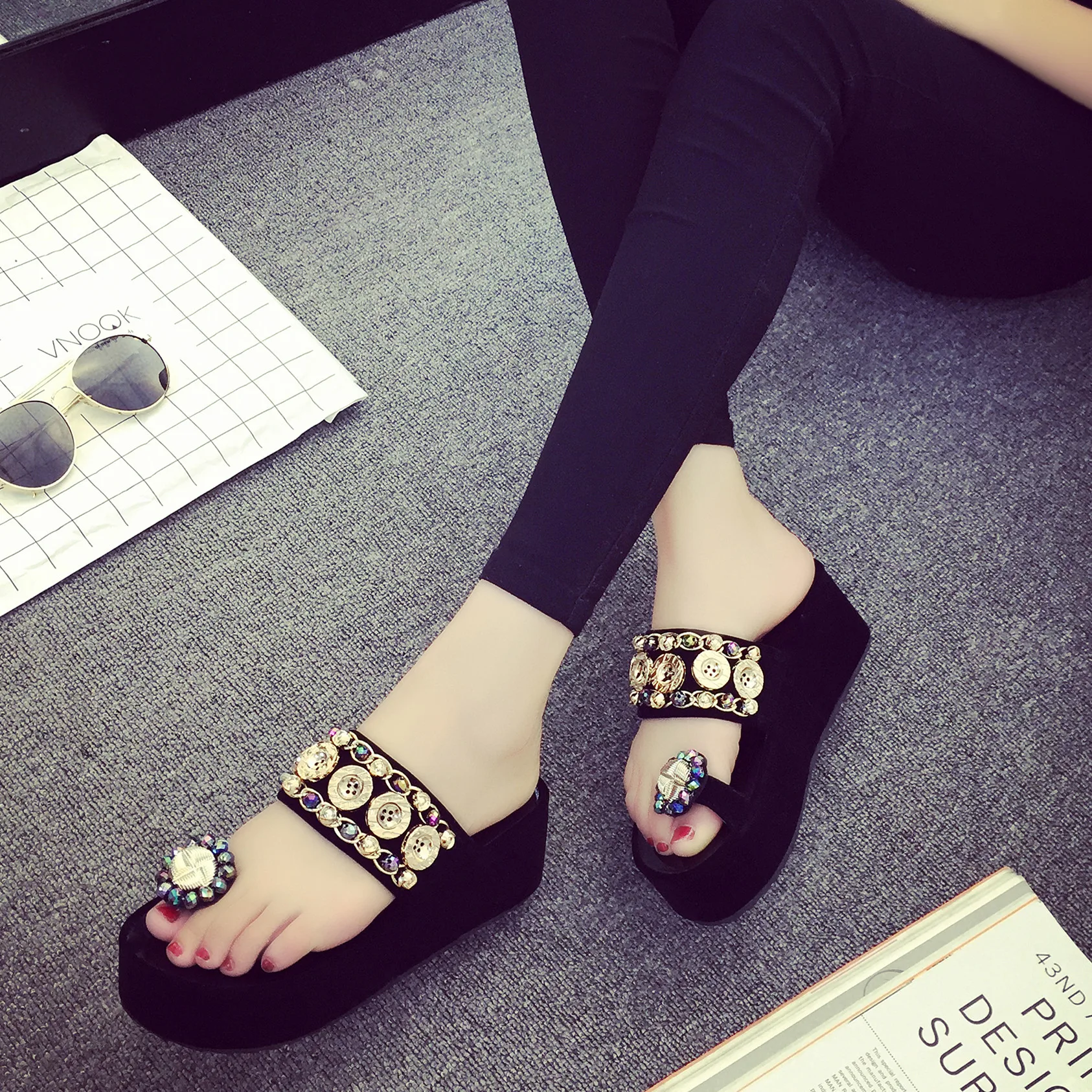 Summer Slippers Women Fashion Flip Flops Beach Platform Sandals Ladies Handmade Flowers Wedge Jelly Shoes Mujer Shoes
Summer Slippers Women Fashion Flip Flops Beach Platform Sandals Ladies Handmade Flowers Wedge Jelly Shoes Mujer Shoes