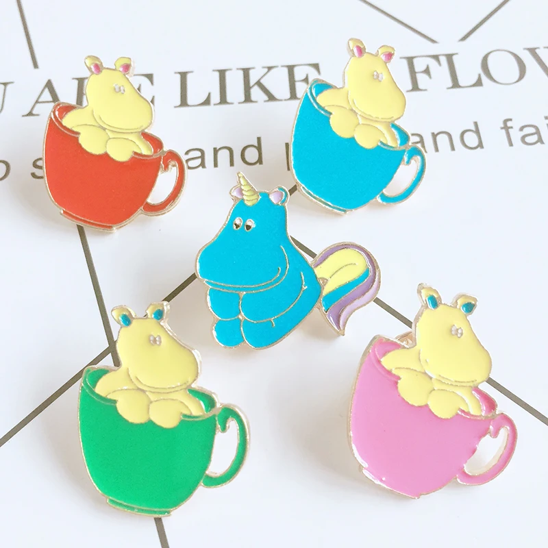 XEDZ jewelry new 5 color creative cartoon hippo sleeping in the cup metal brooch neutral accessories jewelry wholesale
XEDZ jewelry new 5 color creative cartoon hippo sleeping in the cup metal brooch neutral accessories jewelry wholesale