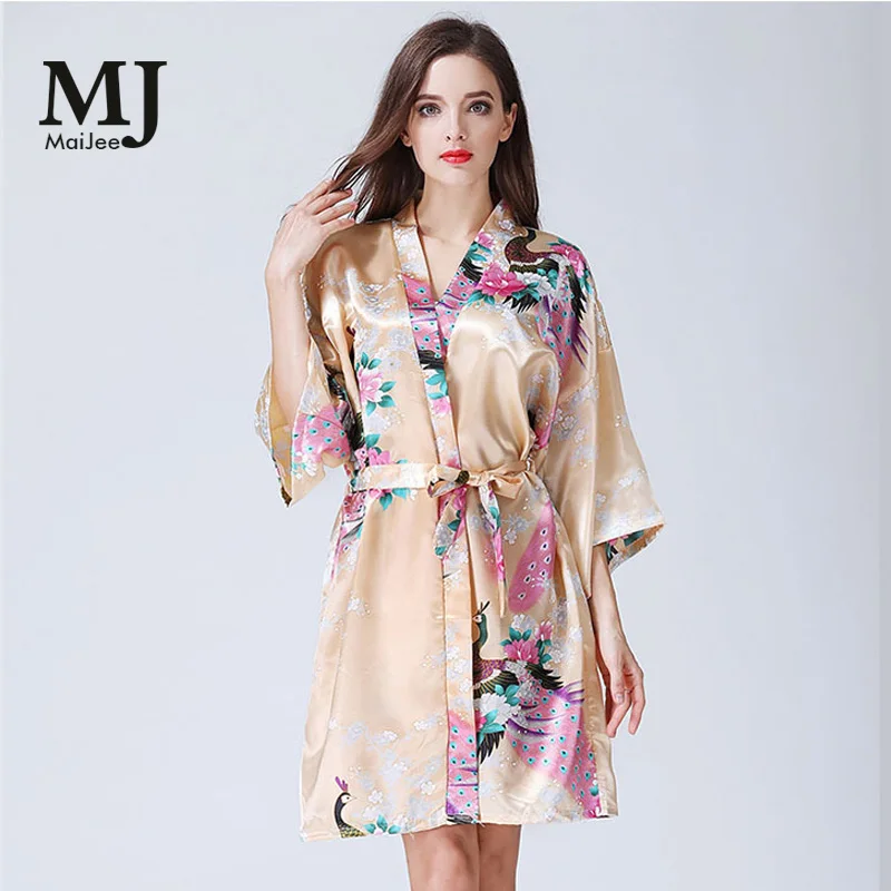 X006 MaiJee Kimono Woman's Robe Silk Robes For Women Bridal Robes Albornoz Mujer Modis Vestaglia Sposa Summer Nightie Sleeping
X006 MaiJee Kimono Woman's Robe Silk Robes For Women Bridal Robes Albornoz Mujer Modis Vestaglia Sposa Summer Nightie Sleeping