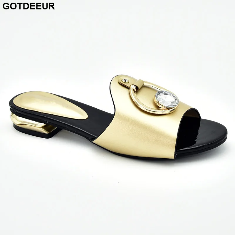 Latest Design Summer Sandals Women Low Heels Shoes African Women Wedding Shoes Decorated with Rhinestone Luxury Shoes Women
Latest Design Summer Sandals Women Low Heels Shoes African Women Wedding Shoes Decorated with Rhinestone Luxury Shoes Women
