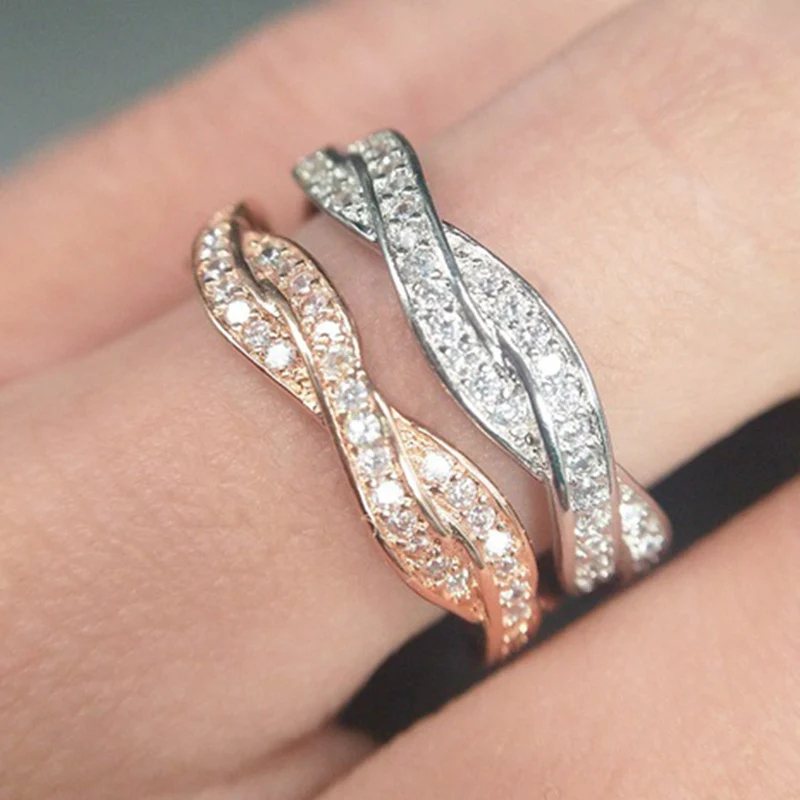 1 pcs Rose Gold / Gold Color Twist Classical Circle Round Zircon Ring Wedding Engagement For Woman Gift Rings Bague Femme
1 pcs Rose Gold / Gold Color Twist Classical Circle Round Zircon Ring Wedding Engagement For Woman Gift Rings Bague Femme