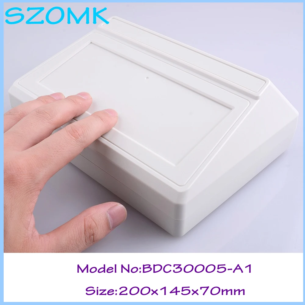 4 pcs electronical junction box extruded plastic enclosure control box outlet box plastic control electronics box for device
4 pcs electronical junction box extruded plastic enclosure control box outlet box plastic control electronics box for device