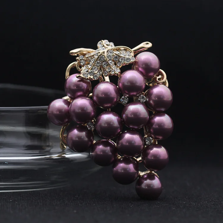 CINDY XIANG Pearl Purple Grapes Brooches for Women Cute Coat Brooch Pin Wedding Accessories Corsage Bijouterie Broches Good Gift
CINDY XIANG Pearl Purple Grapes Brooches for Women Cute Coat Brooch Pin Wedding Accessories Corsage Bijouterie Broches Good Gift