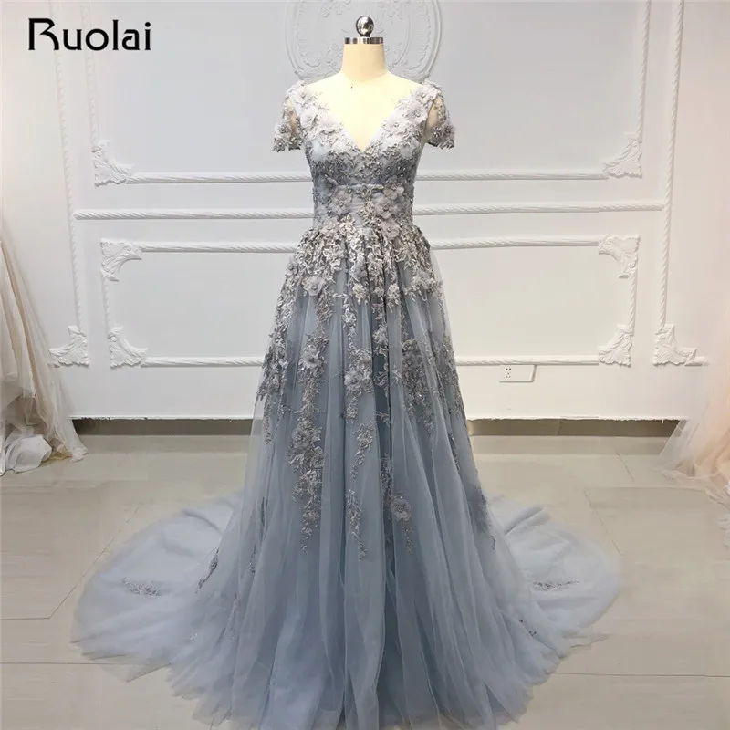 Gorgeous Evening Dresses Long V Neck Applique Pearls Beaded Evening Gown Formal Dress Prom Dress 2019 Vestido de Fiesta SN34
Gorgeous Evening Dresses Long V Neck Applique Pearls Beaded Evening Gown Formal Dress Prom Dress 2019 Vestido de Fiesta SN34