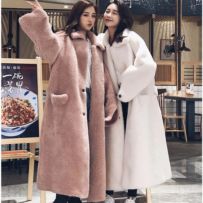 Lmitation Mink Plush Fur Coat Female 2019 Winter Thick High end Rex Rabbit Hair Fur Coats Plus size Warm Women Faux Fur Coats
Lmitation Mink Plush Fur Coat Female 2019 Winter Thick High end Rex Rabbit Hair Fur Coats Plus size Warm Women Faux Fur Coats