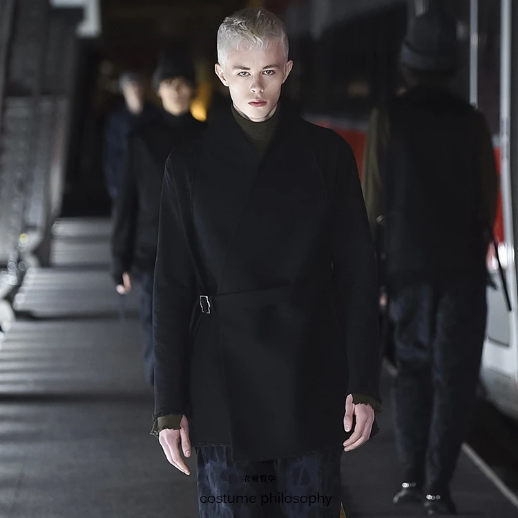 custom S-6XL!!! Original wool coat, 2018 Chinese wind MAO jacket, v-neck coat, fashion coat.
custom S-6XL!!! Original wool coat, 2018 Chinese wind MAO jacket, v-neck coat, fashion coat.