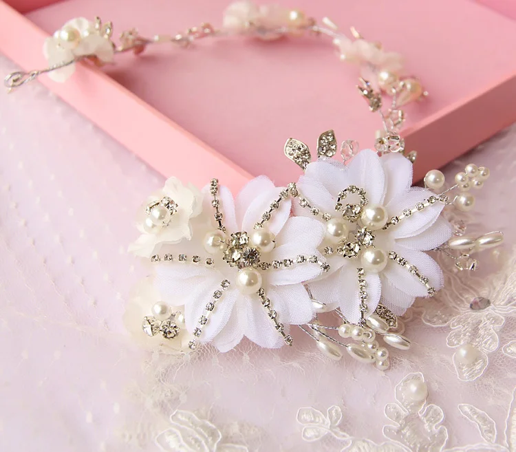 Jazz color snow Ann Korean bride wedding bridal hair accessories flower jewelry pearl tiara wedding accessories water drill
Jazz color snow Ann Korean bride wedding bridal hair accessories flower jewelry pearl tiara wedding accessories water drill