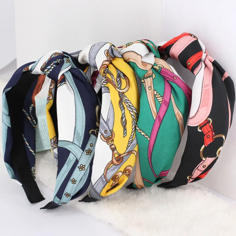 DPSaiLYY Top Knot Turban Headband 40's Vintage Style Elastic Hairband Hair Accessories No Slip Stay on Knotted Head band Women
DPSaiLYY Top Knot Turban Headband 40's Vintage Style Elastic Hairband Hair Accessories No Slip Stay on Knotted Head band Women