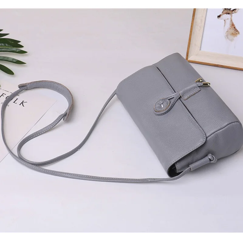 high quality genuine leather casual 2018 summer shoulder medium flap satchel leisure handbag shoulder crossbody women bag
high quality genuine leather casual 2018 summer shoulder medium flap satchel leisure handbag shoulder crossbody women bag
