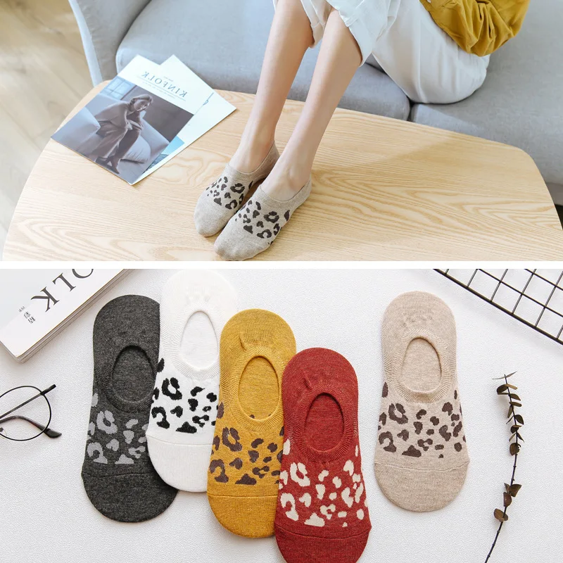 5 Pairs 2019 Summer New shallow mouth invisible Ankle boat socks Korean leopard socks women silicone non-slip Cotton socks
5 Pairs 2019 Summer New shallow mouth invisible Ankle boat socks Korean leopard socks women silicone non-slip Cotton socks