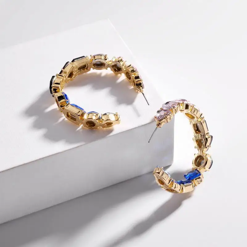 America Round Crystal Big Drop Earrings for Women Female Fashion Vintage Gold Rhinestones Women Dangle Earring 2019 Jewelry
America Round Crystal Big Drop Earrings for Women Female Fashion Vintage Gold Rhinestones Women Dangle Earring 2019 Jewelry