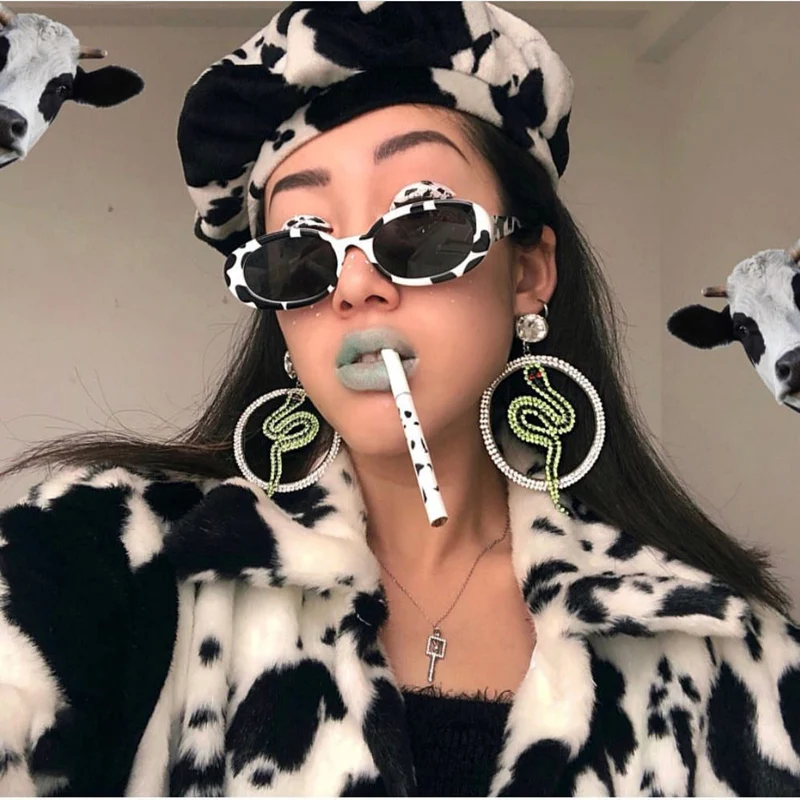 2019 Gothic Oval Sunglasses Women Men Brand Designer Vintage Tortoiseshell Frame Tea Sunnies Sun Glasses Shades Gafas de sol
2019 Gothic Oval Sunglasses Women Men Brand Designer Vintage Tortoiseshell Frame Tea Sunnies Sun Glasses Shades Gafas de sol