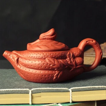 Chinese yixing teapot Antique Bergamot tea set Traditional handmade Ceramic tea pot Kung fu tea set Decorative clay pots 150ml
Chinese yixing teapot Antique Bergamot tea set Traditional handmade Ceramic tea pot Kung fu tea set Decorative clay pots 150ml