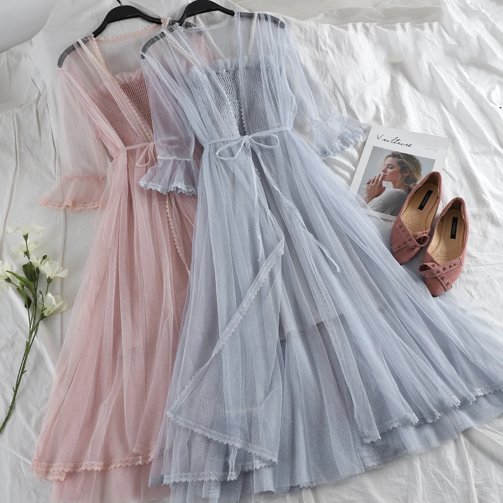 Women Summer Flare Sleeve Pleated Lace Up Bandage Ruffles Dress Casual Elastic Slim High Waist Strapless Mesh Gauze Voile Dress
Women Summer Flare Sleeve Pleated Lace Up Bandage Ruffles Dress Casual Elastic Slim High Waist Strapless Mesh Gauze Voile Dress
