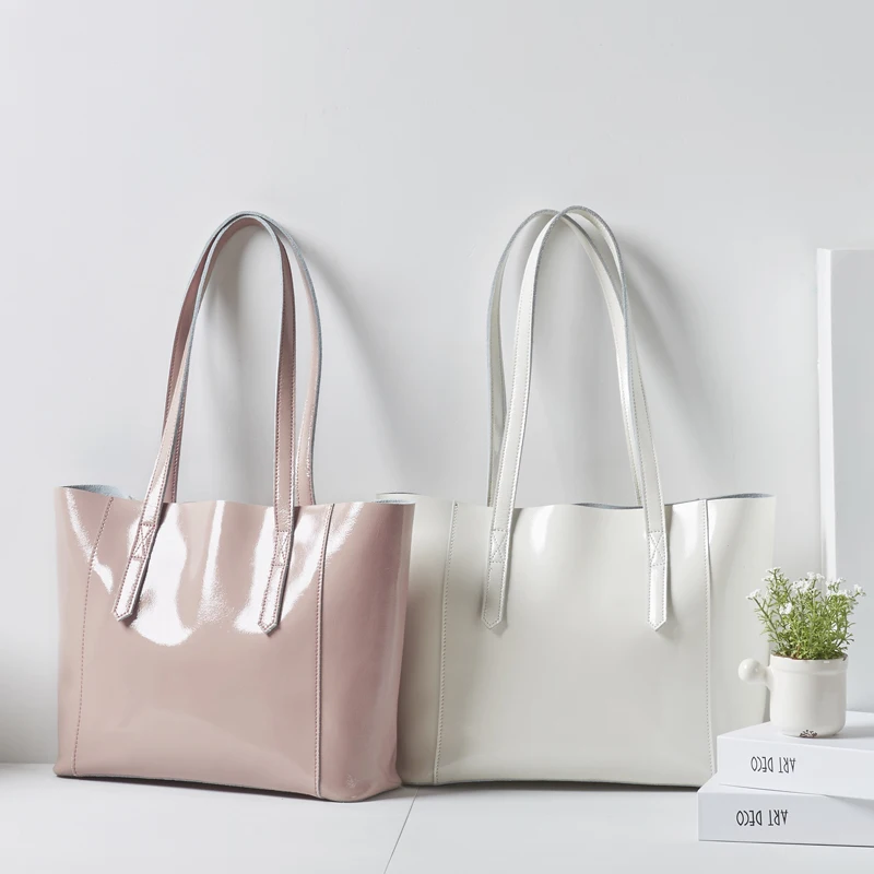 REALER women large tote bag soft patent leather shoulder bag female big crossbody bags scratch resistant design handbag brand
REALER women large tote bag soft patent leather shoulder bag female big crossbody bags scratch resistant design handbag brand