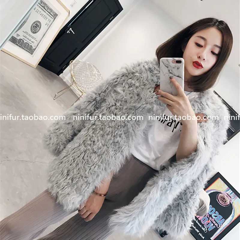 Women Karacul Sheep Lamb Fur Coat Mogolia Sheep Real Fur Coat Autumn Winter Medium Slim Warm Jacket
Women Karacul Sheep Lamb Fur Coat Mogolia Sheep Real Fur Coat Autumn Winter Medium Slim Warm Jacket