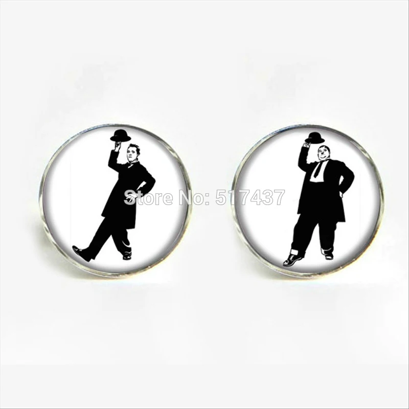 2017 wholesale Laurel and Hardy Cufflinks Laurel and Hardy Cuff link Silver Shirt Cufflinks For Mens
2017 wholesale Laurel and Hardy Cufflinks Laurel and Hardy Cuff link Silver Shirt Cufflinks For Mens