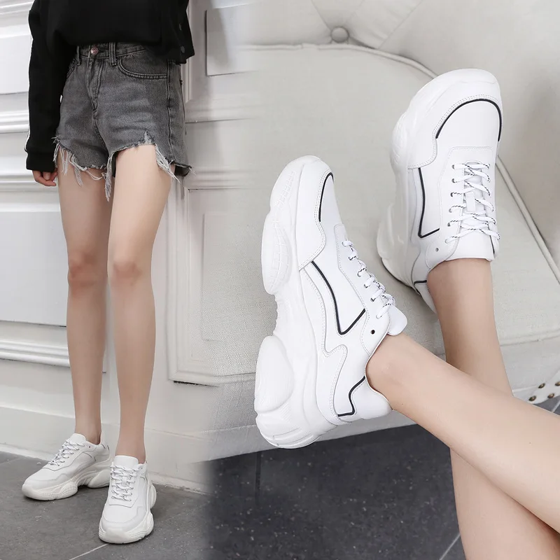 Free shipping white sports Leisure shoes real genuine leather rubber vacuum soles women sneaker shoes size 34-40 black line
Free shipping white sports Leisure shoes real genuine leather rubber vacuum soles women sneaker shoes size 34-40 black line