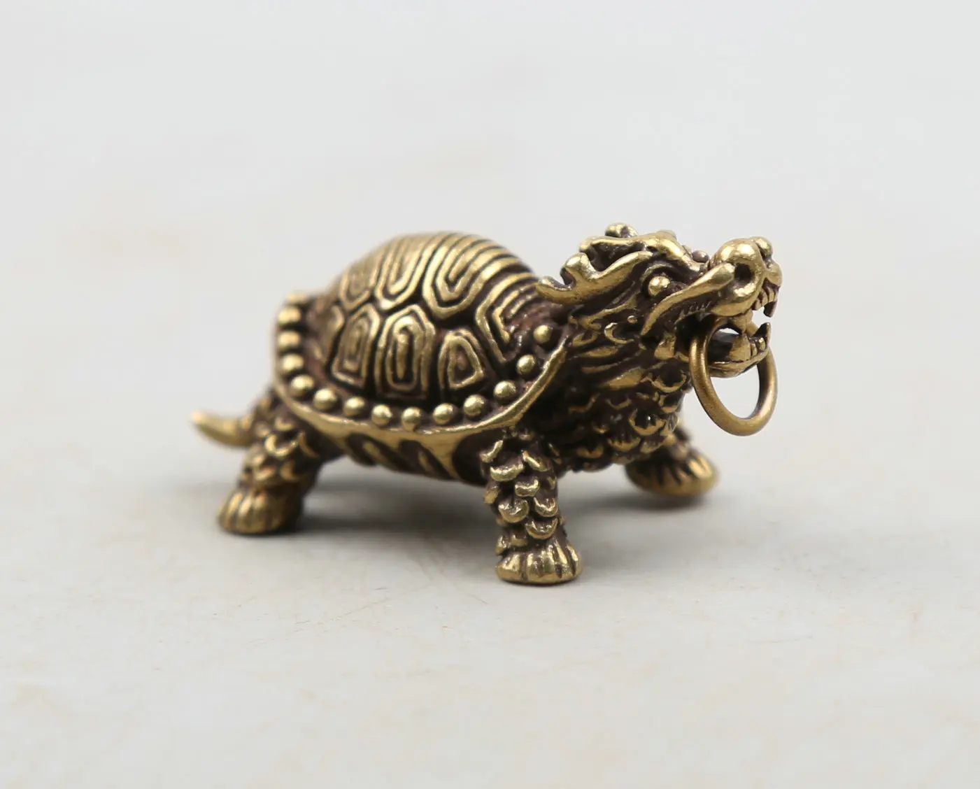 42MM/1.7"Collect Curio Rare China Fengshui Small Bronze Exquisite Animal Auspicious Beast Dragon Turtle Pendant Statuary 33g
42MM/1.7"Collect Curio Rare China Fengshui Small Bronze Exquisite Animal Auspicious Beast Dragon Turtle Pendant Statuary 33g