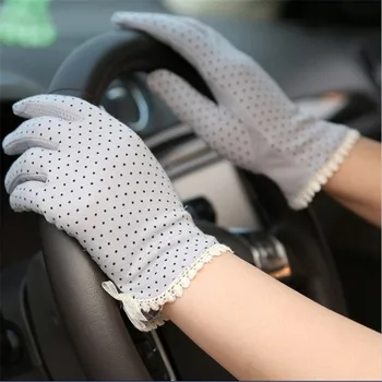 1 Pair Hot Elegant Women's Driving Slip-resistant Sunscreen Cotton Gloves Fashion Dot Lace Female Sun Protection Non-slip Glove
1 Pair Hot Elegant Women's Driving Slip-resistant Sunscreen Cotton Gloves Fashion Dot Lace Female Sun Protection Non-slip Glove