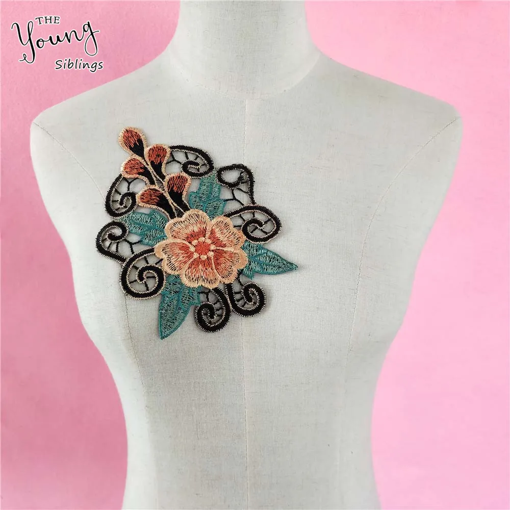 New 1pcs hollow out flower Sew On Dress Clothing Applique Motif Blouse Sewing Accessory DIY Neckline Collar Costume Decoration
New 1pcs hollow out flower Sew On Dress Clothing Applique Motif Blouse Sewing Accessory DIY Neckline Collar Costume Decoration