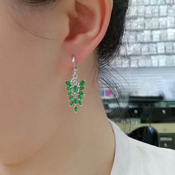 Великолепные циркониевые серьги-подвески AAA циркониевые мозаичные серьги-гвоздики 
Великолепные циркониевые серьги-подвески AAA циркониевые мозаичные серьги-гвоздики