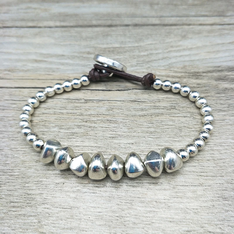 Youga New Unisex Vintage alloy beads Bracelets Bijoux DIY Leather Rope Bracelet Couple Friendship Bracelets Birthday Day Gift
Youga New Unisex Vintage alloy beads Bracelets Bijoux DIY Leather Rope Bracelet Couple Friendship Bracelets Birthday Day Gift