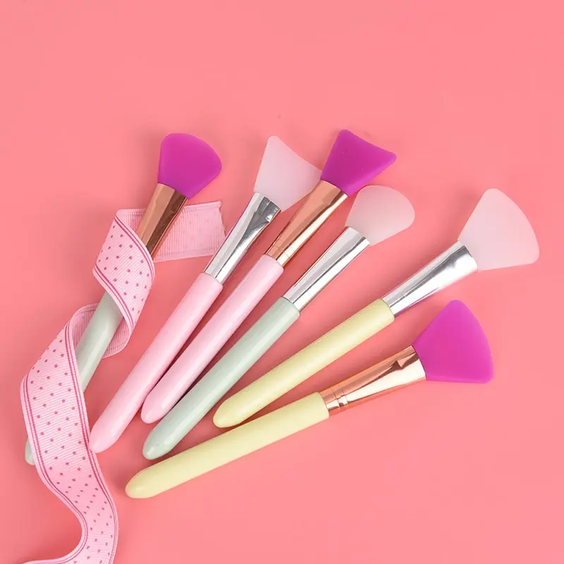 Soft Silica Gel Makeup Brush Tool Silicone Facial Mask Makeup Brushes Face Skin Care Mixing Mud Brush Beauty Applicator Make up
Soft Silica Gel Makeup Brush Tool Silicone Facial Mask Makeup Brushes Face Skin Care Mixing Mud Brush Beauty Applicator Make up